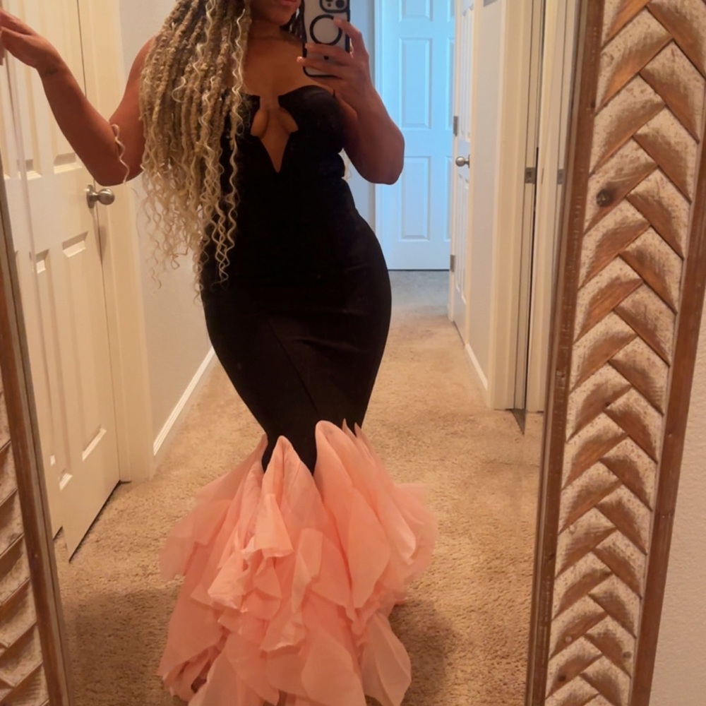 Rubina bandage mermaid maxi size medium Elegant Black and Pink Gown - Picture 3 of 5
